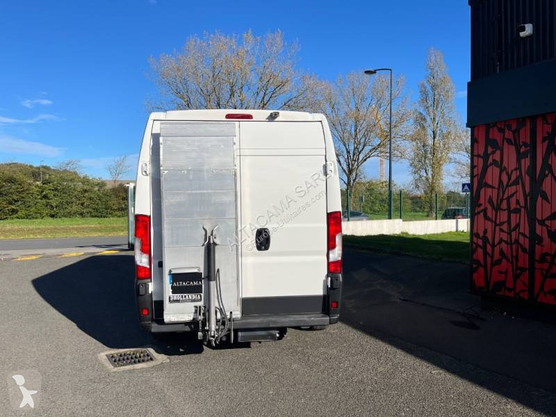 Véhicule utilitaire Fiat