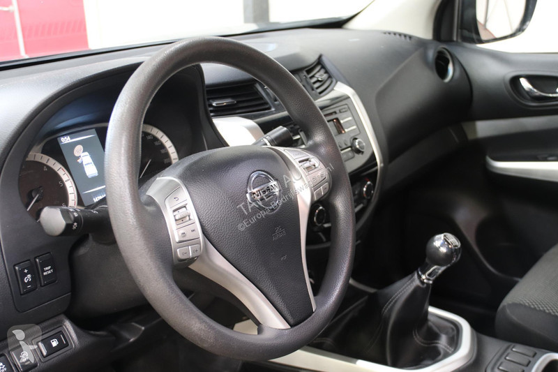 Furgoneta Nissan 2.3 dCi PICK UP 4X4