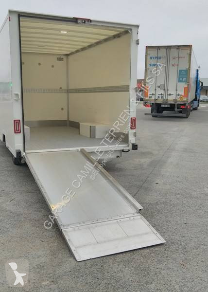 Véhicule utilitaire Renault