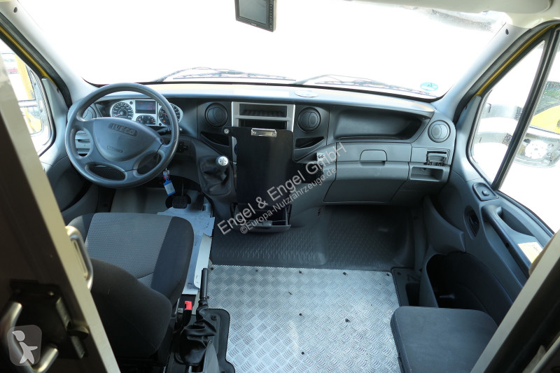 Furgoneta Iveco Daily 35 S11 C30C AUTOMATIK...