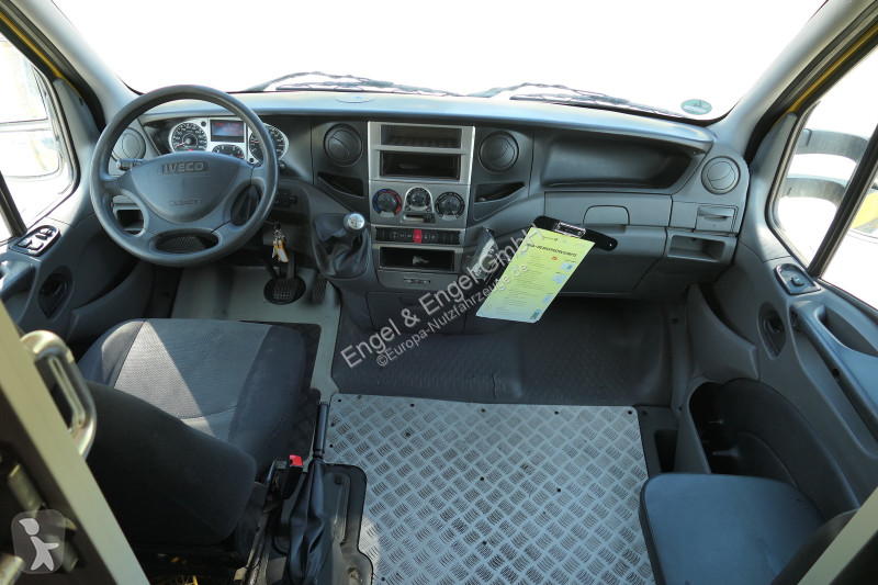 Veículo utilitário Iveco Daily 35 S11 C30C...