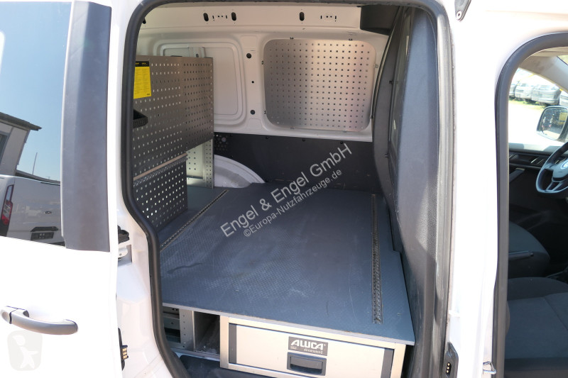 Autoutilitară Volkswagen Caddy 2.0 TDI 4Motion...