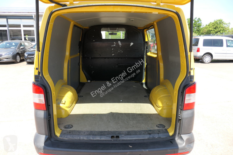 Véhicule utilitaire Volkswagen T5 Transporter...