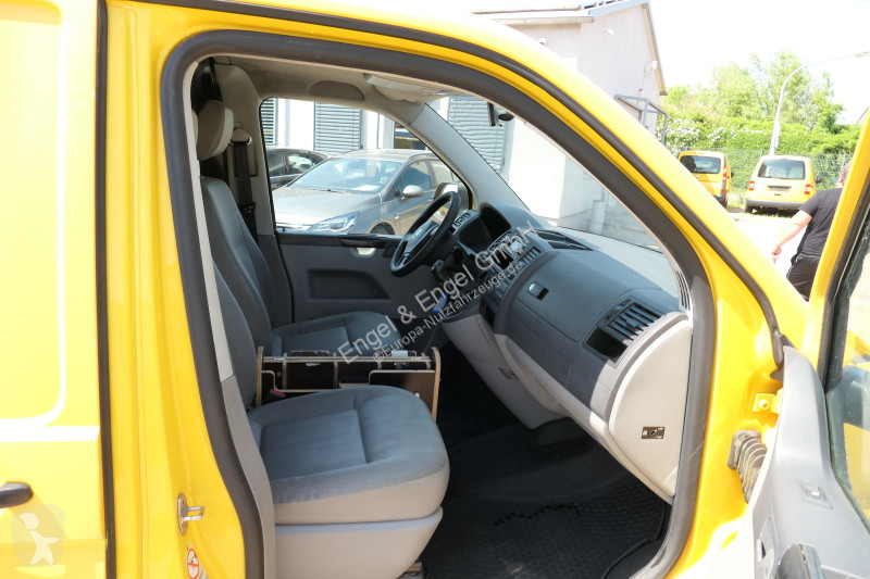 Autoutilitară Volkswagen T5 Transporter 2.0 TDI...