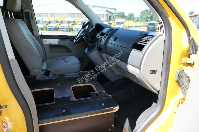Véhicule utilitaire Volkswagen T5 Transporter...