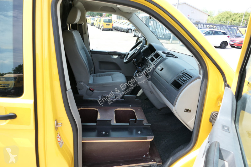 Véhicule utilitaire Volkswagen T5 Transporter...
