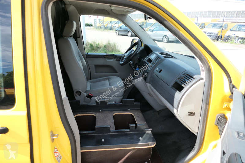 Véhicule utilitaire Volkswagen T5 Transporter...