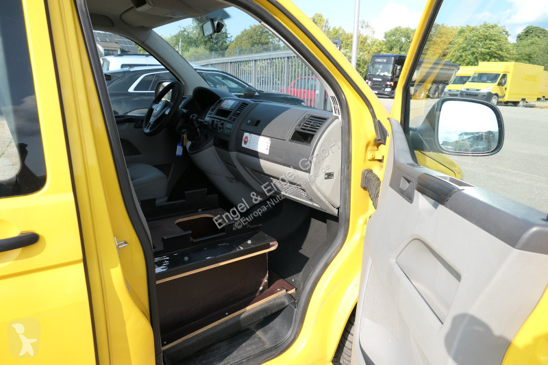 Véhicule utilitaire Volkswagen T5 Transporter...