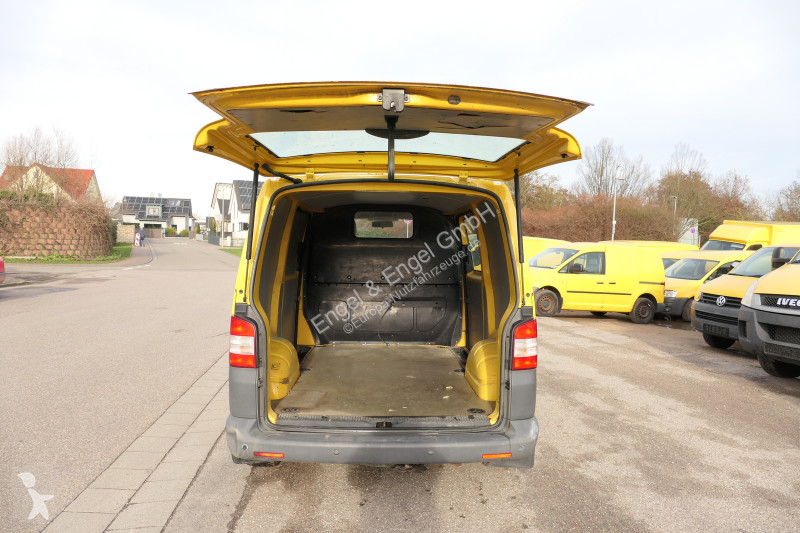 Autoutilitară Volkswagen T5 Transporter 2.0 TDI...