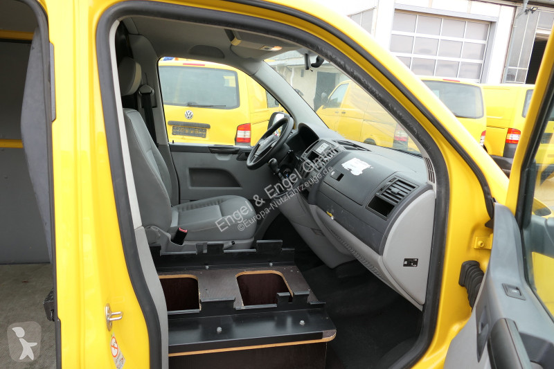 Véhicule utilitaire Volkswagen T5 Transporter...