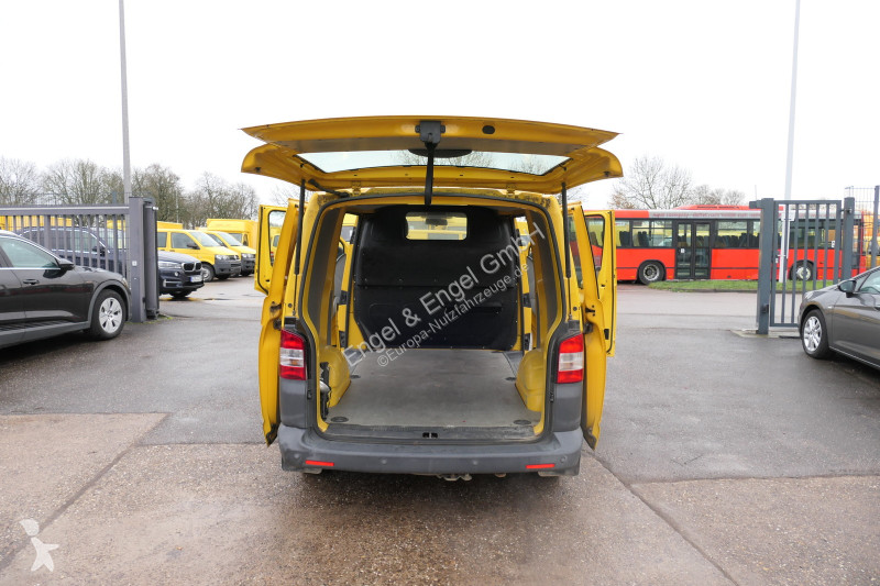 Véhicule utilitaire Volkswagen T5 Transporter...