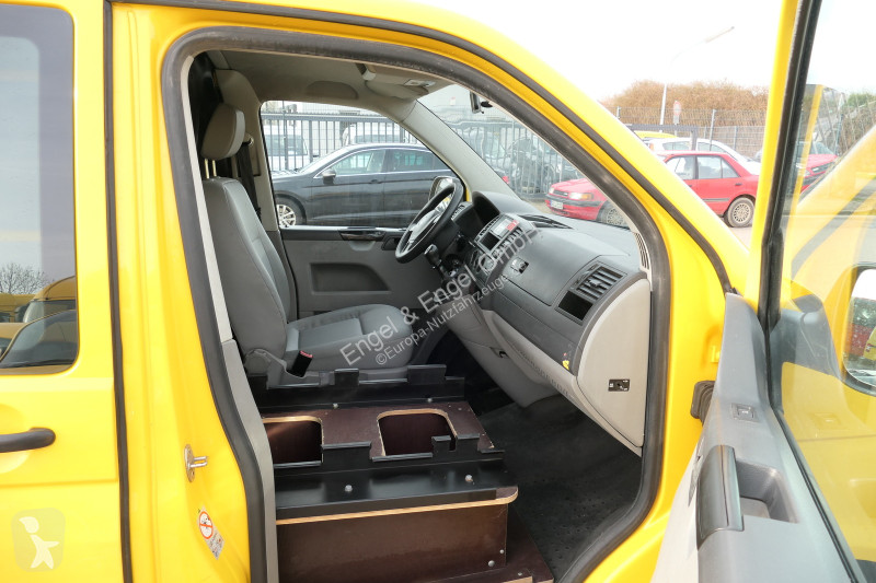 Véhicule utilitaire Volkswagen T5 Transporter...