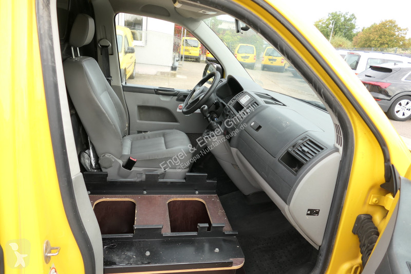 Véhicule utilitaire Volkswagen T5 Transporter...
