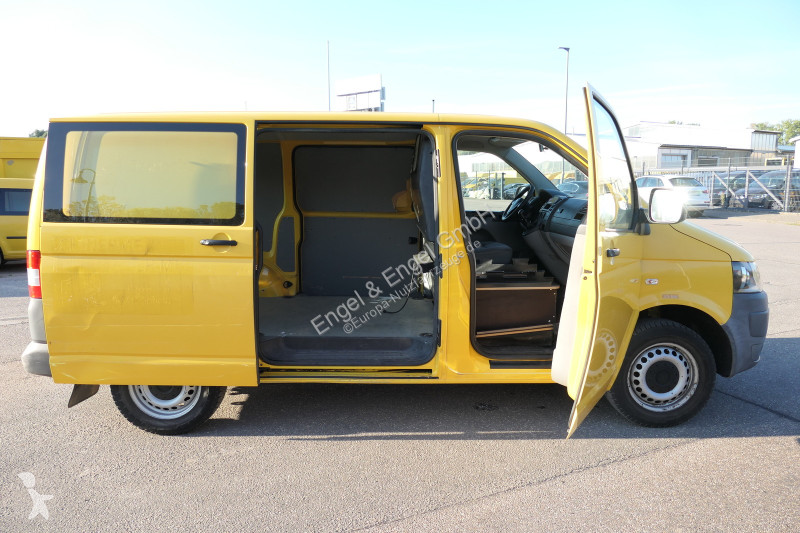 Autoutilitară Volkswagen T5 Transporter 2.0 TDI...
