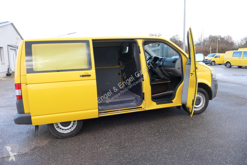 Véhicule utilitaire Volkswagen T5 Transporter...