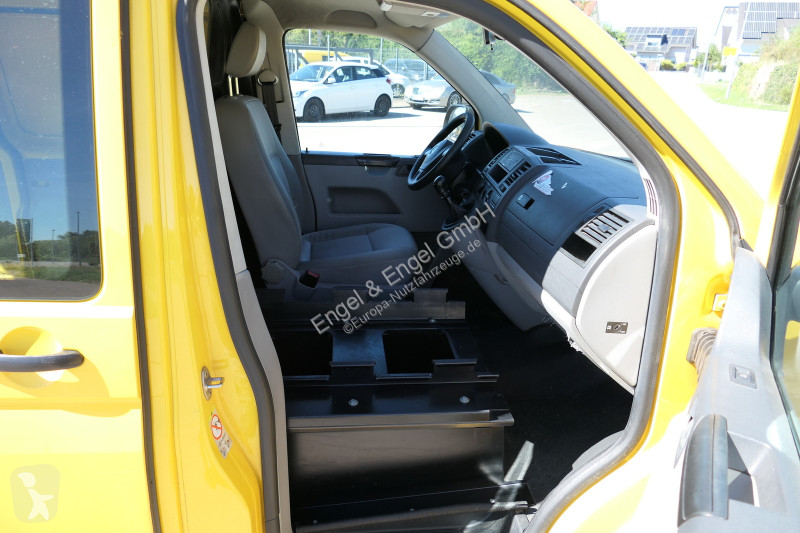 Véhicule utilitaire Volkswagen T5 Transporter...