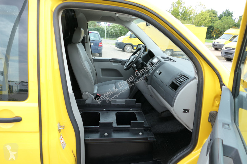 Véhicule utilitaire Volkswagen T5 Transporter...