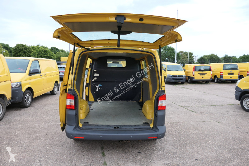 Véhicule utilitaire Volkswagen T5 Transporter...