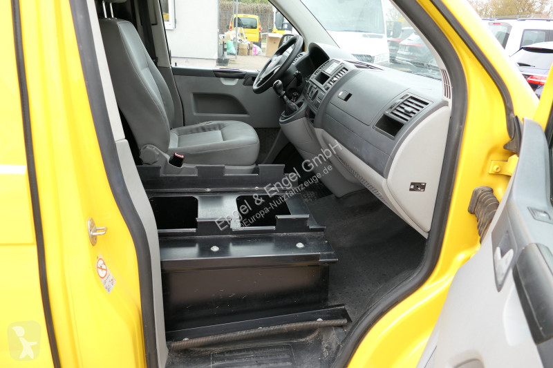 Véhicule utilitaire Volkswagen T5 Transporter...