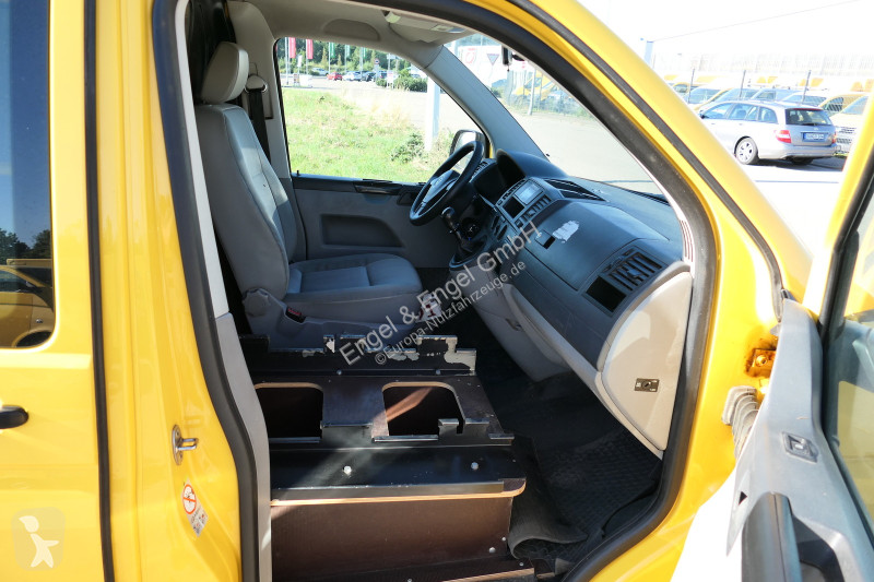 Véhicule utilitaire Volkswagen T5 Transporter...