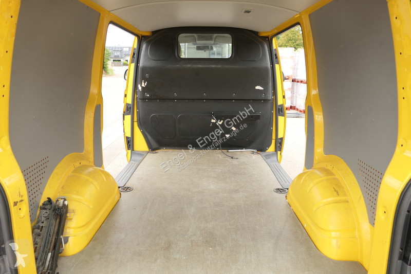 Autoutilitară Volkswagen T5 Transporter 2.0 TDI...
