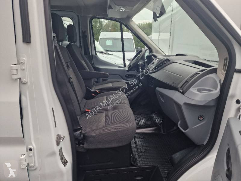Véhicule utilitaire Ford