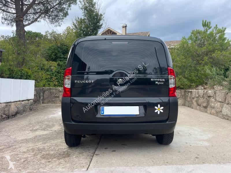 Véhicule utilitaire Peugeot