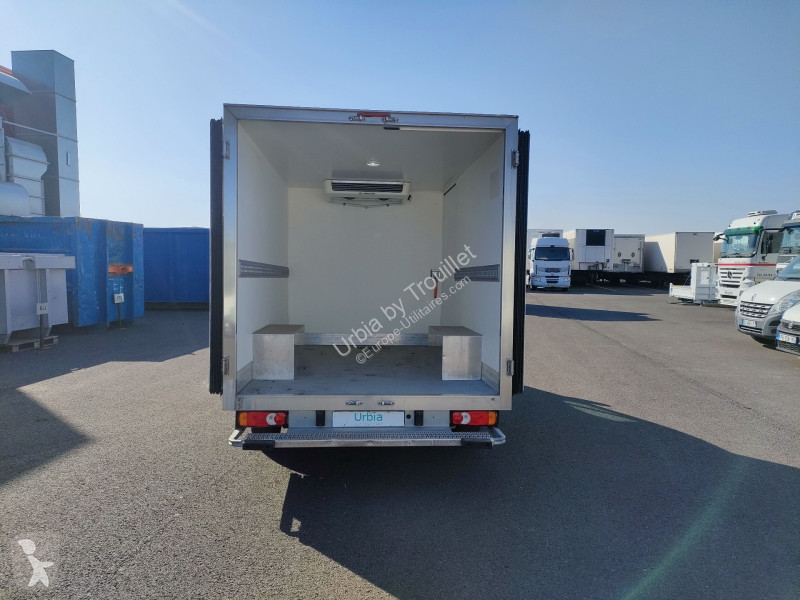 Véhicule utilitaire Fiat 12M3 130 CV FRIGO MONO...