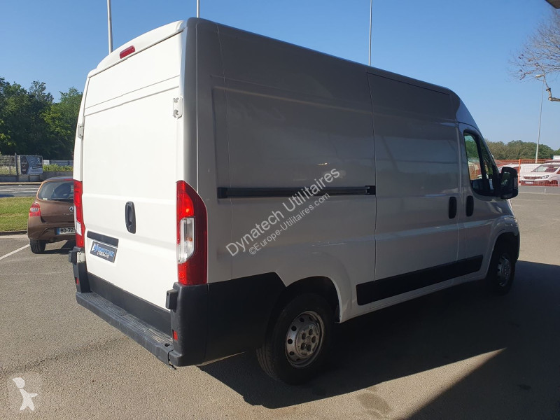 Véhicule utilitaire Peugeot BOXER FG 333 L2H2...