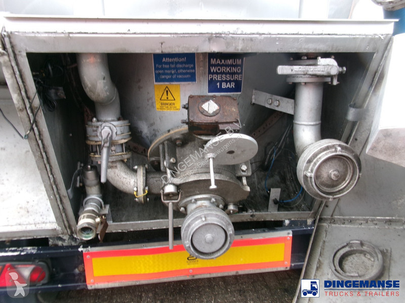 Bedrijfswagen   Powder tank alu 38 m3 (tipping)