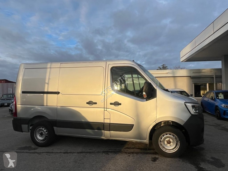 Autoutilitară Renault MASTER III FG F2800 L1H1...