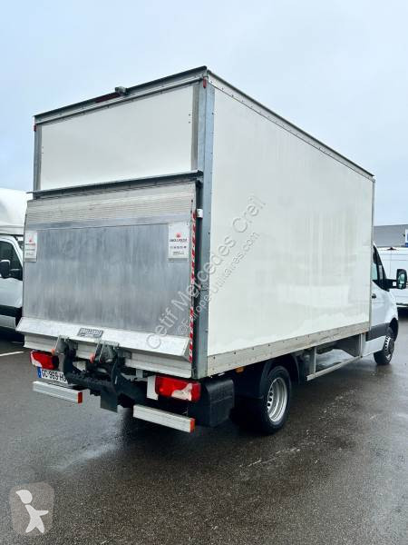 Véhicule utilitaire Mercedes