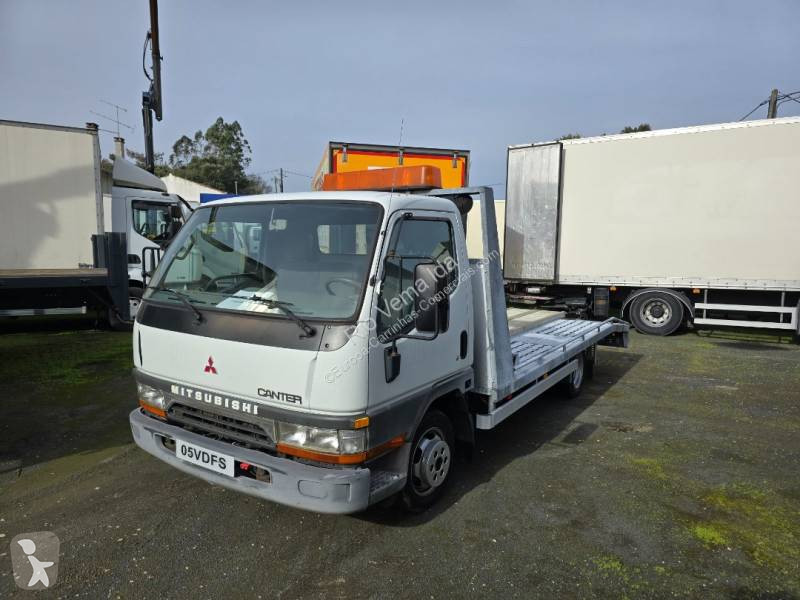 Véhicule utilitaire Mitsubishi