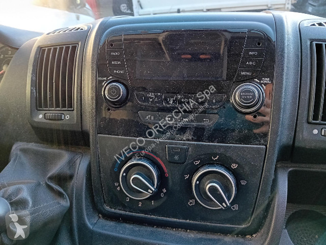Veicolo commerciale Peugeot BOXER - MOT. NON...
