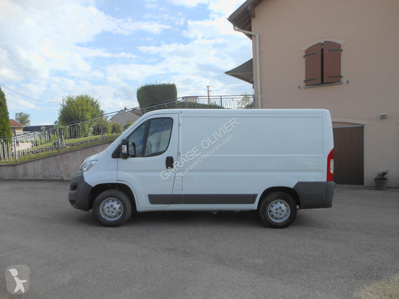 Véhicule utilitaire Citroën 30 L1H1 2.0 Bluehdi...