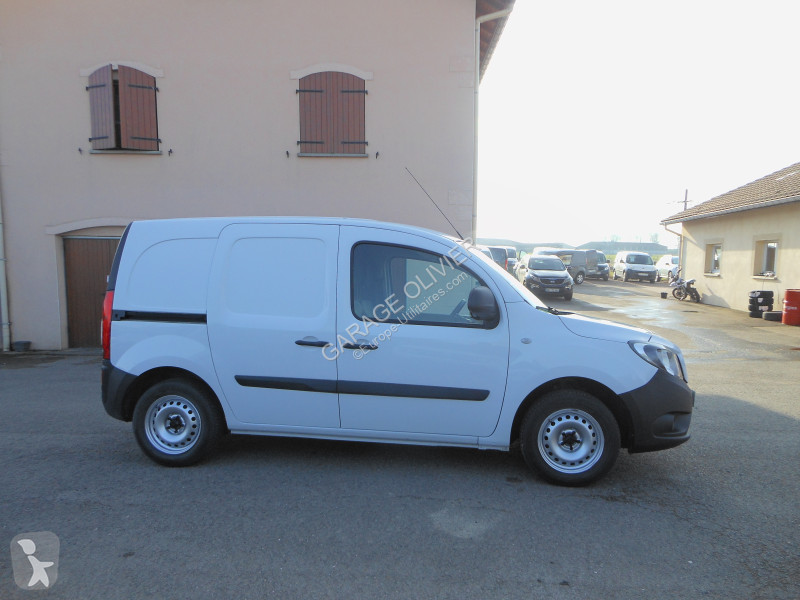 Véhicule utilitaire Mercedes Long 109 1.5 CDI...
