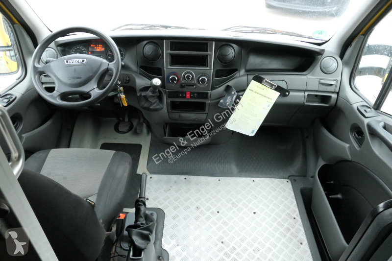 Veículo utilitário Iveco Daily 35 S11 C30C...