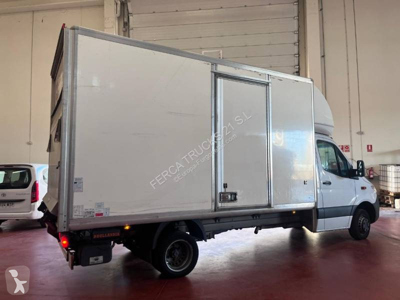 Véhicule utilitaire Mercedes