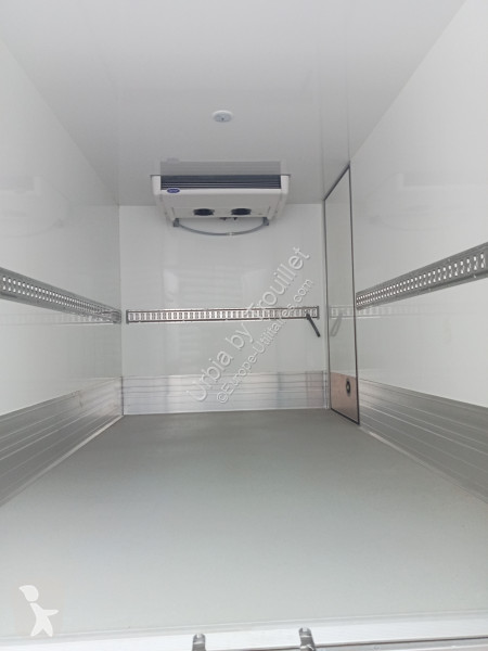 Véhicule utilitaire Ford FRIGO 12M3 130 CV...