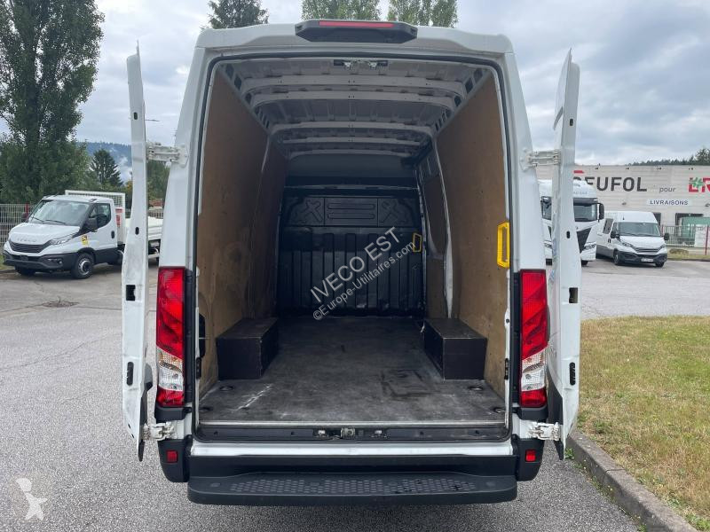 Furgoneta Iveco 35S Fg 35S14 V12 - FOURGON 12...