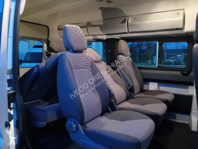 Veicolo commerciale Peugeot BOXER - 9 POSTI