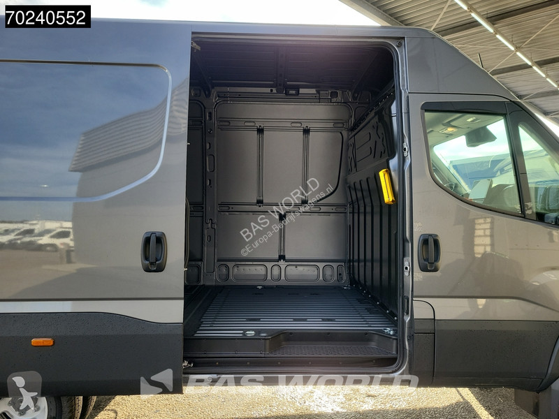 Autoutilitară Iveco 35C21 3.0L Automaat 210PK...