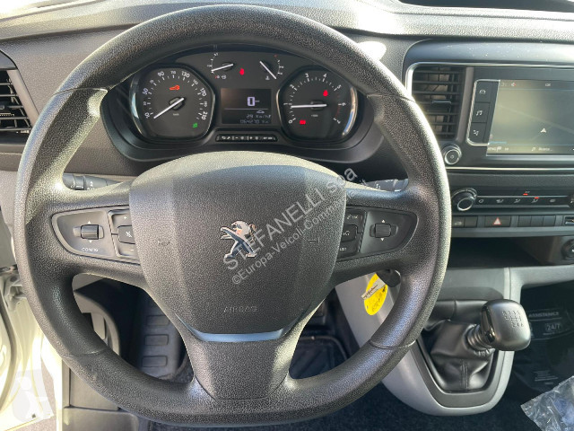 Autoutilitară Peugeot EXPERT 1.5 PREMIUM Compact