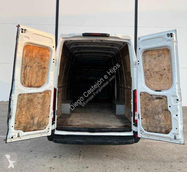 Furgoneta Iveco