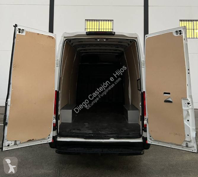 Furgoneta Iveco