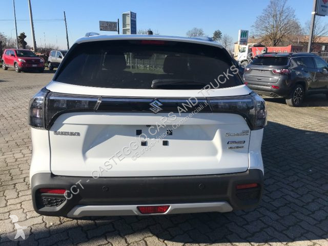 Véhicule utilitaire Suzuki S-CROSS 1.4 HYBRID