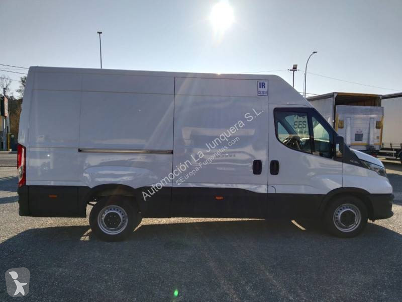 Véhicule utilitaire Iveco