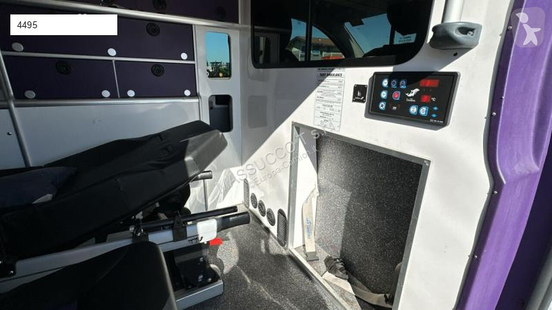 Véhicule utilitaire Mercedes 114CDI AMBULANCE