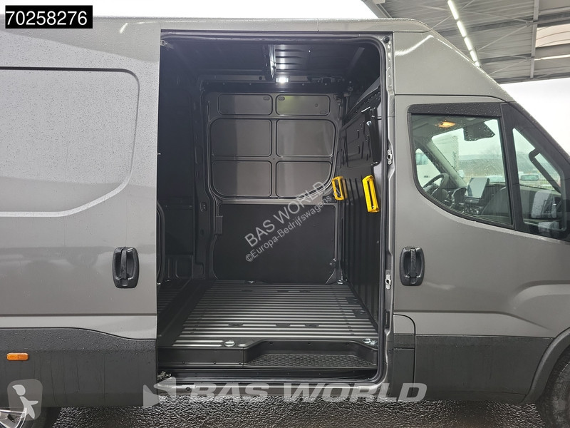 Varevogn Iveco 35S21 3.0L Automaat 2x...