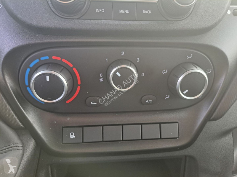 Autoutilitară Iveco 35C16 160CV 3L PLANCHER...